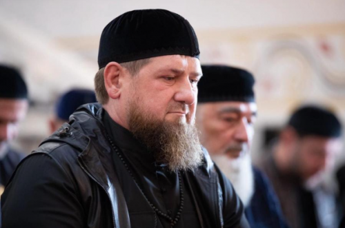 Глава ЧР поздравил мусульман с наступлением священного дня Арафат