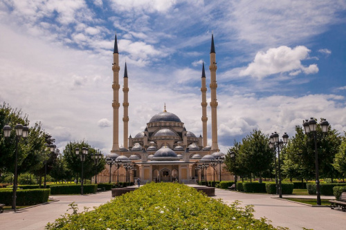 Сегодня мусульмане отмечают День рождения Пророка Мухаммада ﷺ