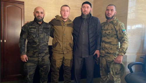 МОБИЛИЗОВАННЫЙ ЖИТЕЛЬ ОРЕНБУРГА, ПРОХОДЯЩИЙ СЛУЖБУ НА ТЕРРИТОРИИ ЧР ПРИНЯЛ ИСЛАМ В ГРОЗНОМ