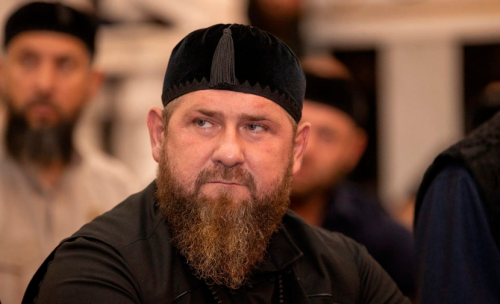 Р. Кадыров поздравил мусульман с наступлением ночи Бараат