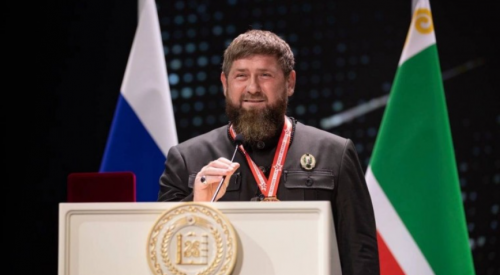Рамзан Кадыров поздравил жителей региона с Днем Конституции ЧР