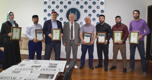 «ИСЛАМАН ЗIАЬНАРШ» ГАЗЕТО ИСЛАМ-ДИНАХ ЛАЬЦНА НОХЧИЙН МАТТАХЬ ЙАЗЙИНЧУ БАЙТИЙН КОНКУРСАН ЖАМIАШ ДИНА