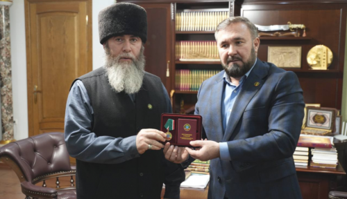 Муфтий Чеченской Республики награжден медалью «Заслуженный правозащитник Чеченской Республики»
