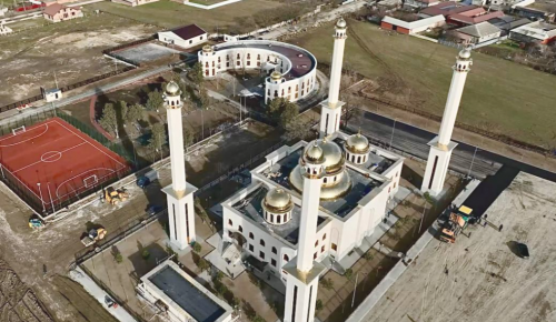 В Ойсхаре готовится к открытию новая мечеть и школа Хафизов