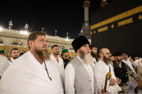 В День Арафа Глава ЧР посетил Мединскую мечеть Масджид ан-Набави